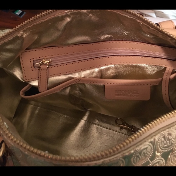 Michael Kors Gold Large Grayson Purse - Picture 3 of 4